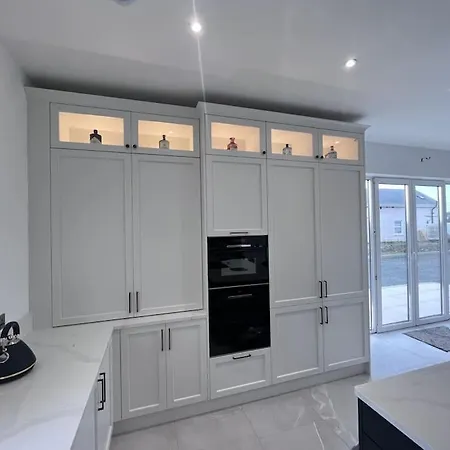 Modern בית נופש דונבוין