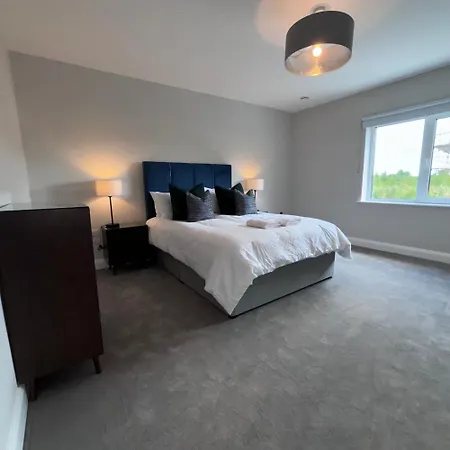 Modern בית נופש דונבוין