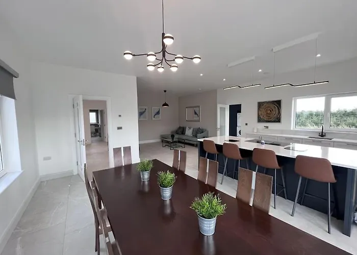 Modern * Dunboyne